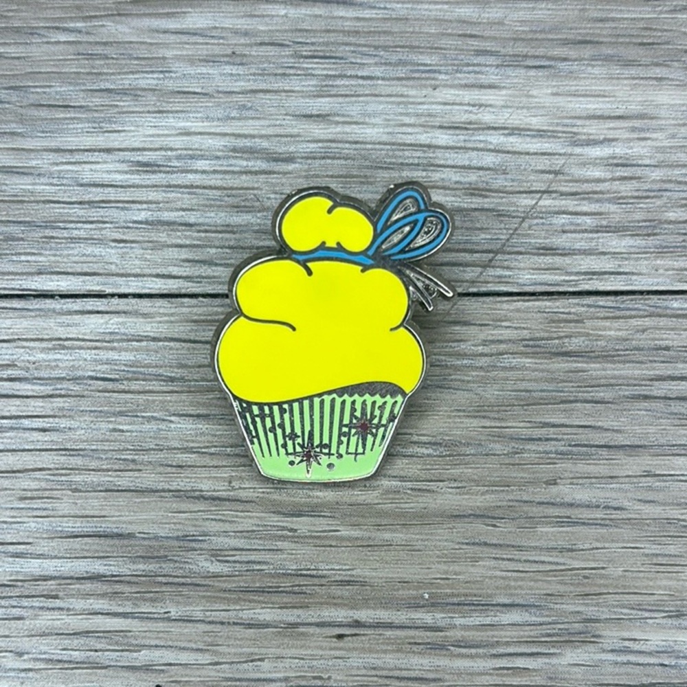 Tinker Bell Cupcake Disney Enamel Pin